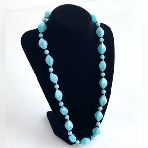 🧡 Light Blue Beaded Vintage Necklace